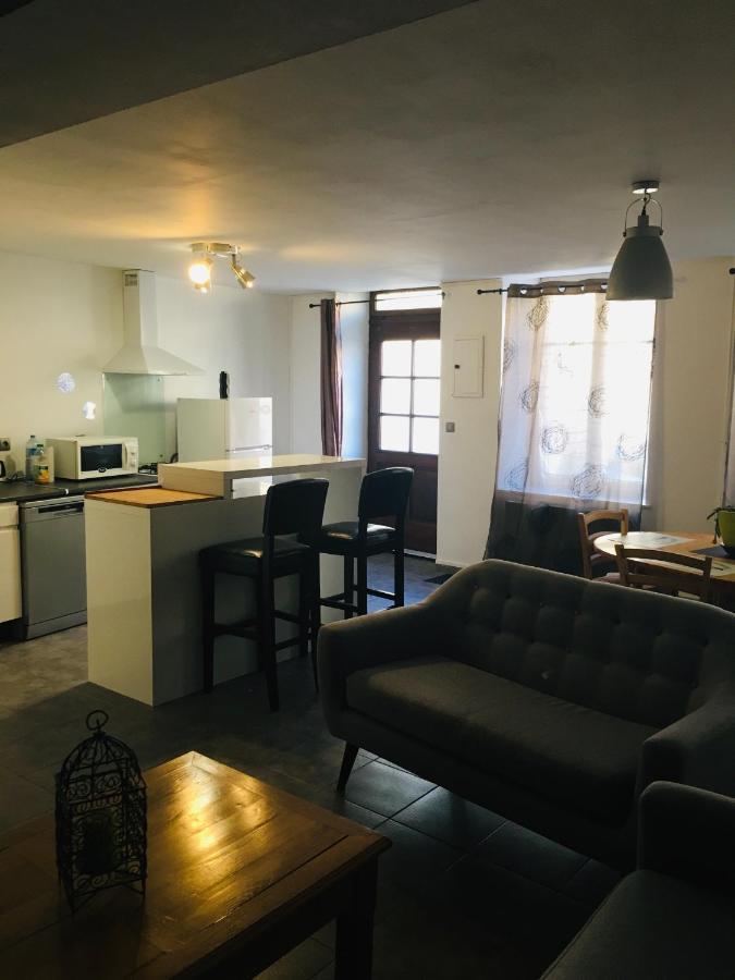 Gite De Vac'S Et D'Affaires A Monthermé 外观 照片